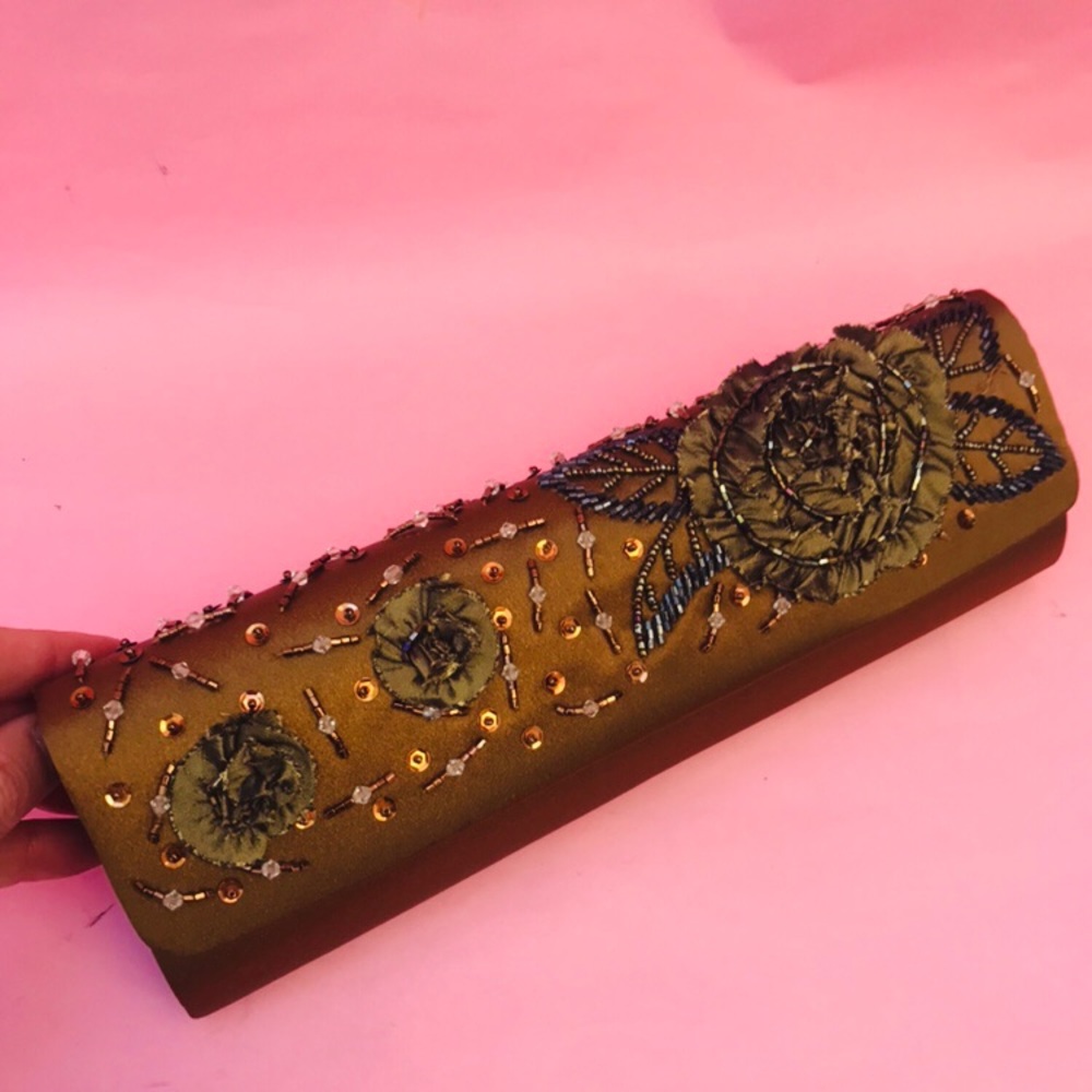 New vintage bronze satin purse/clutch - Picture 9 of 16